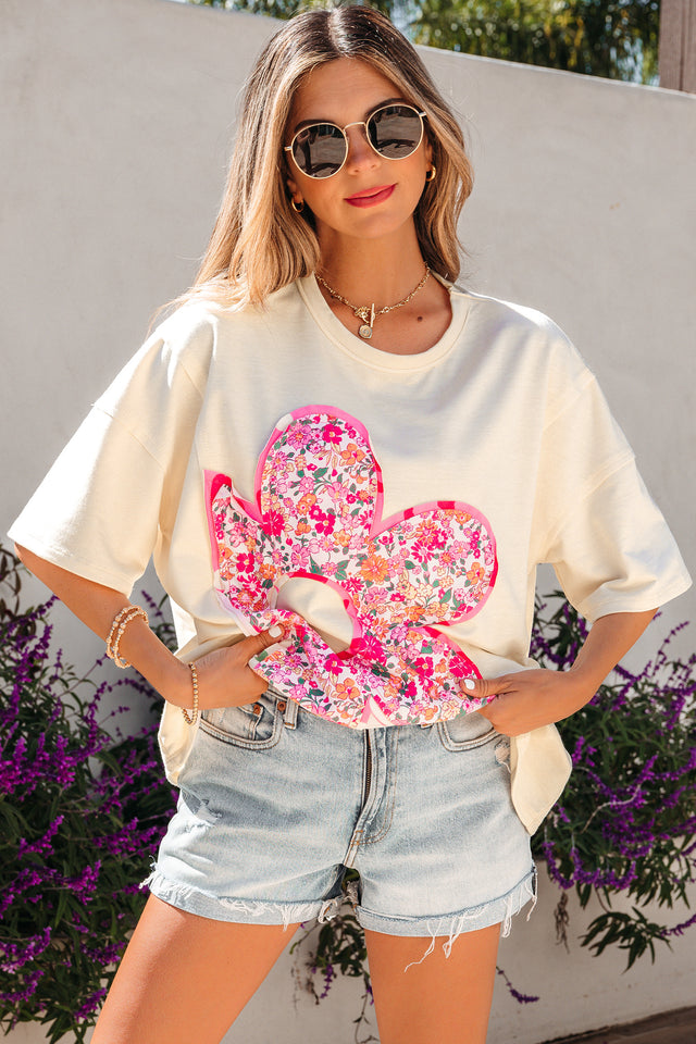 Tee Oversize Jet Stream à Patch Floral et Couture Brute — Coupe ample, style urbain